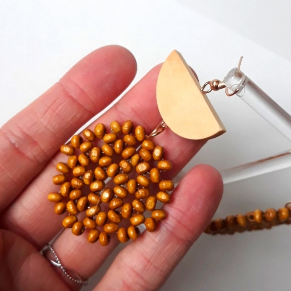 *2 for $15* Wood Bead Geometric Drop Earrings - Picture 5 of 5